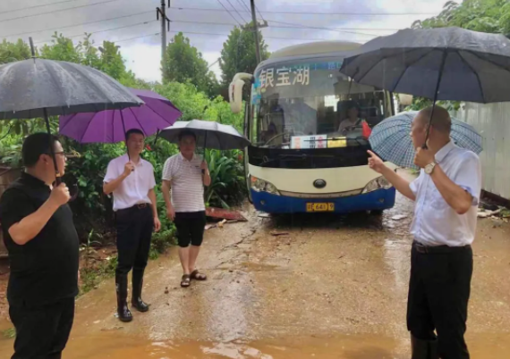 鄱阳长运 积极应对暴雨积水问题