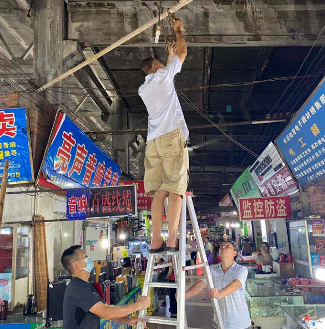 长运物业：三伏天 驱走闷热送凉风