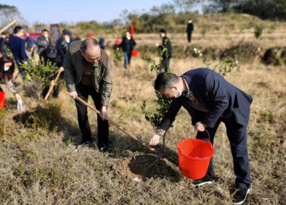 九江长运：办实事 注活力 促振兴