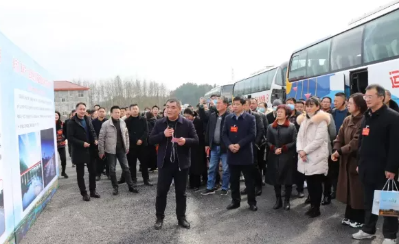 景德镇长运 旅游发展公司圆满完成浮梁县“两会”代表、委员视察运输服务任务