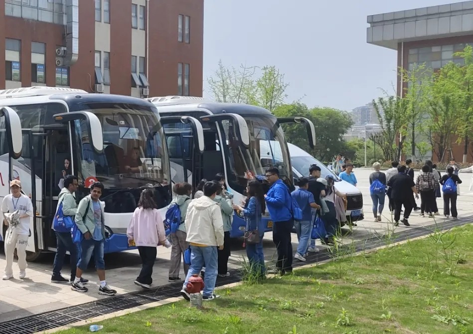 九江长运：旅游分公司圆满完成全球青少年模拟世界遗产大会运输保障工作